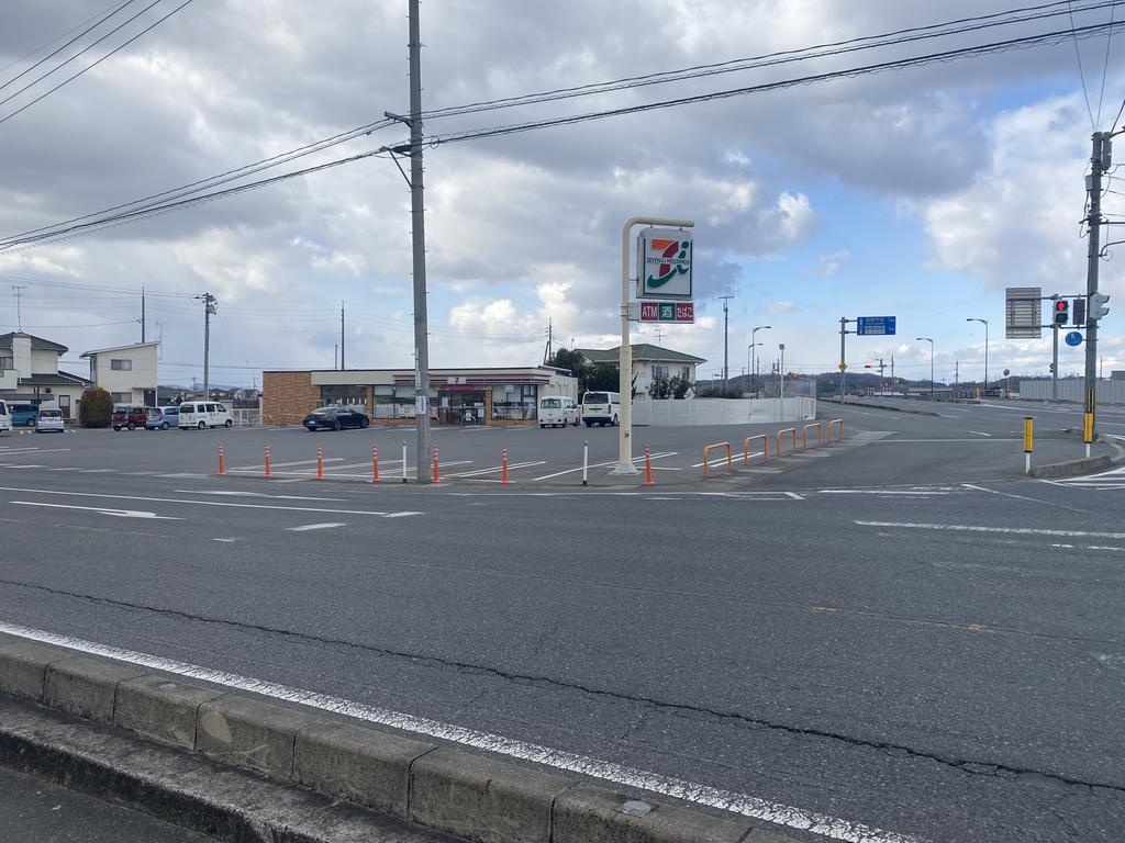 コンビニ　セブンイレブン倉敷粒江店（コンビニ）まで238m