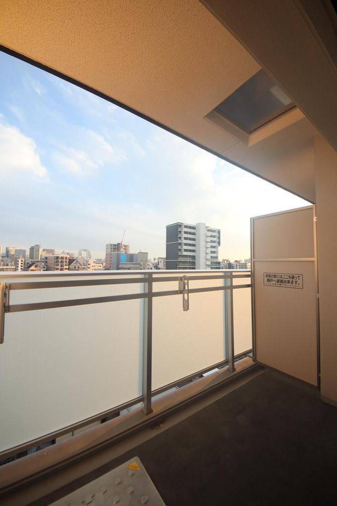 地下鉄御堂筋線 西中島南方駅 徒歩10分 11階建 築9年の内装写真