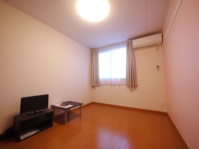 居室・リビング　★日当たり良好な居室です★