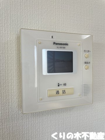 セキュリティ　モニター付きインターホン