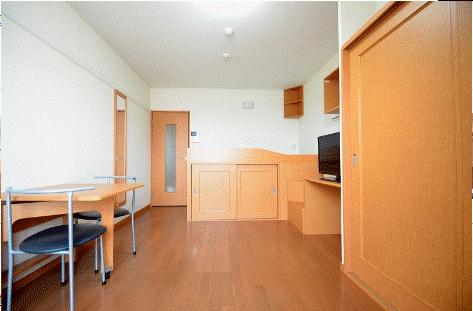 居室・リビング　備品や設備仕様は号室等により異なります現地をご確認下さい。