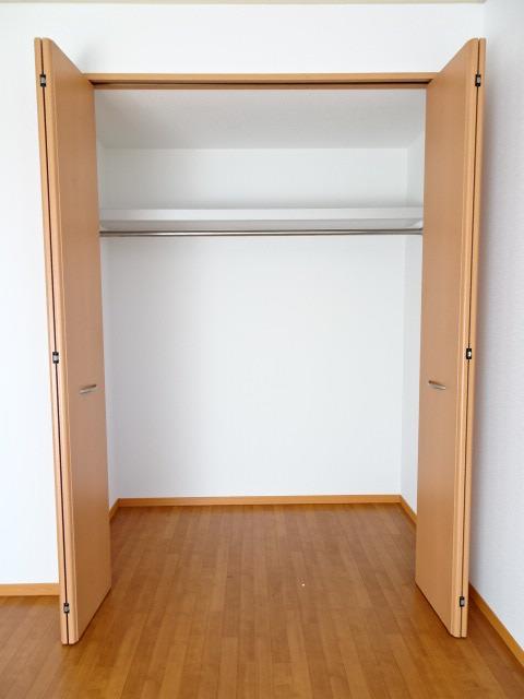 収納　洋室クローゼット