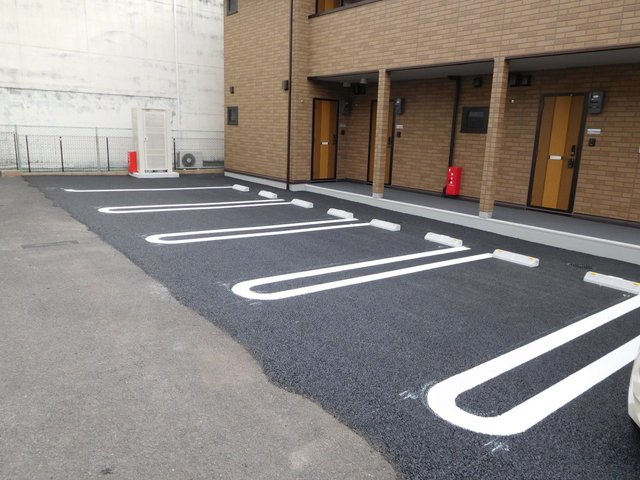 駐車場　敷地内駐車スペース