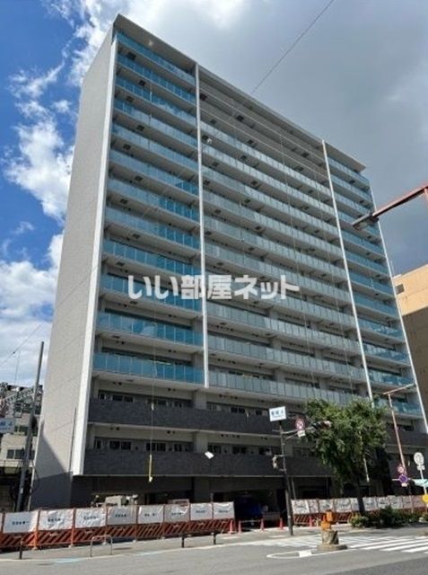 【大阪市北区豊崎のマンションの建物外観】