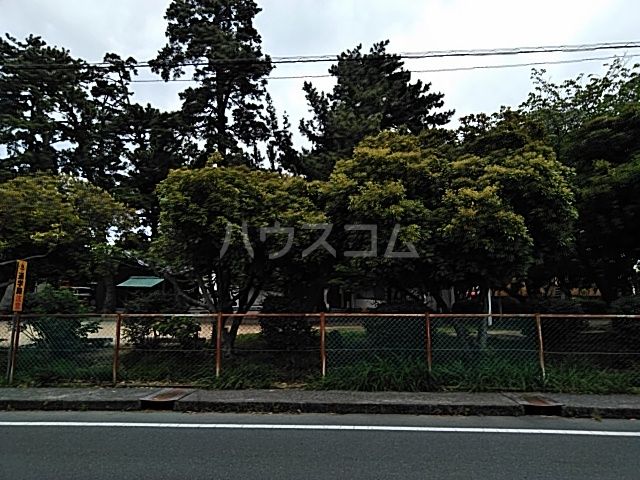【浜松市中央区渡瀬町のマンションの公園】