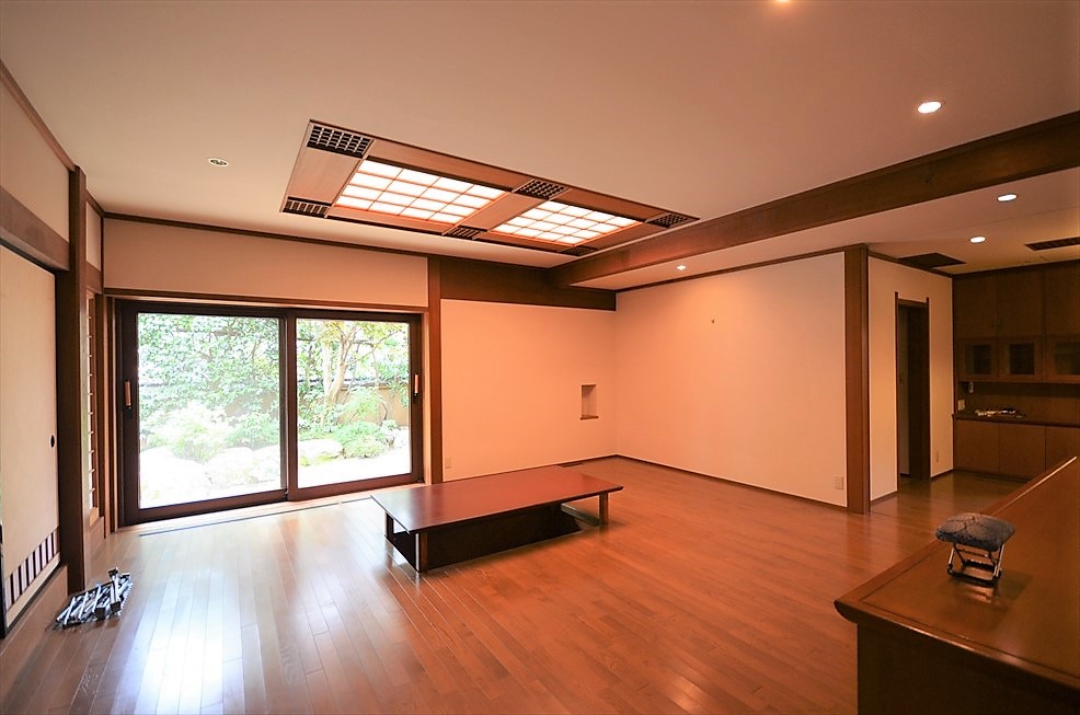 居室・リビング　センスが光る設計で、心落ち着くリビング空間が広がる