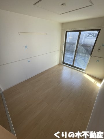 その他部屋・スペース　開放的な寝室です