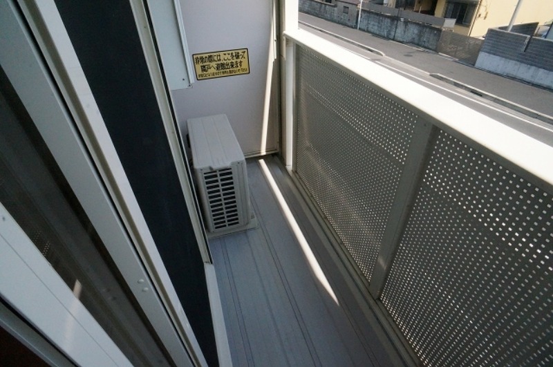 バルコニー　図面と現状に相違がある場合には現状を優先