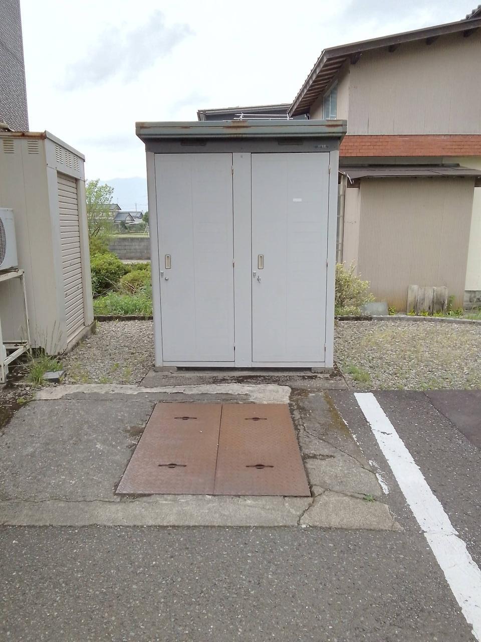 【プレジールメゾン元町の建物外観】