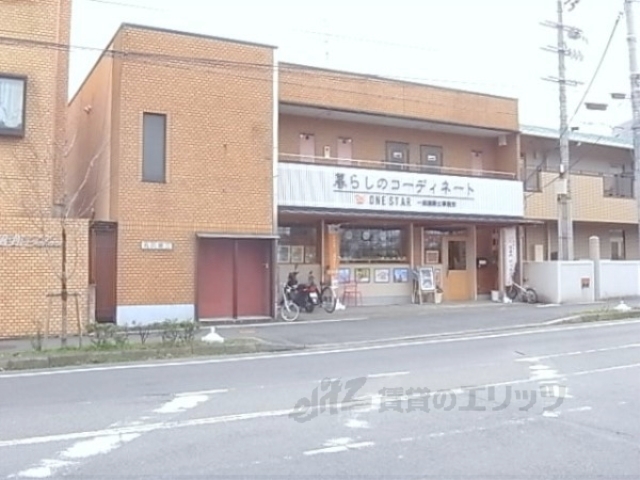 京都市伏見区北端町のマンションの建物外観