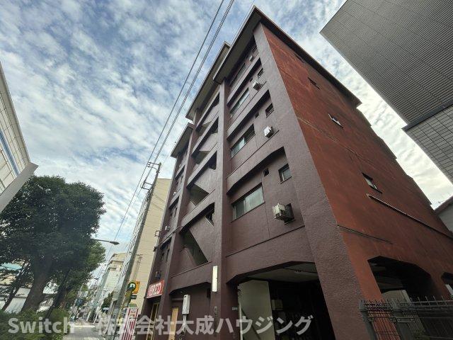 西宮市鳴尾町のマンションの建物外観