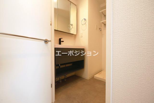 洗面設備　セレニテ難波ミラク参番館