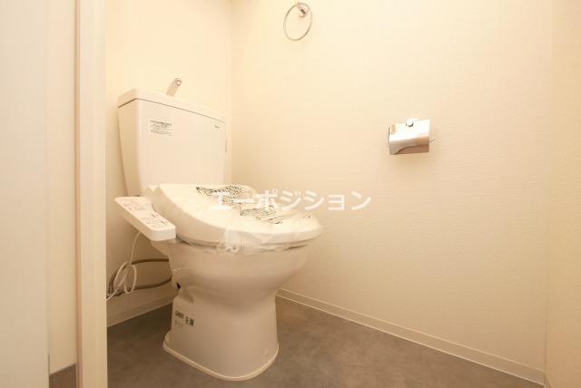 トイレ　セレニテ難波ミラク参番館