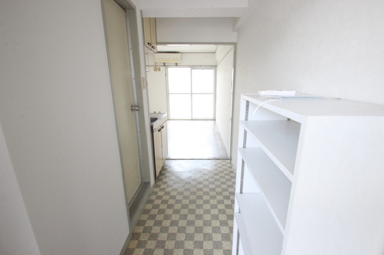 玄関　※別部屋の写真です