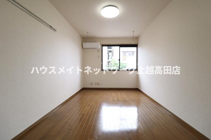 居室・リビング　洋室