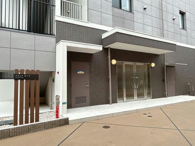 エントランス　エントランス部分