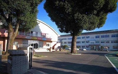小学校　隈府小学校（小学校）まで650m
