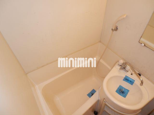 バス・シャワールーム　ユニットバスの掃除いきとどいてます