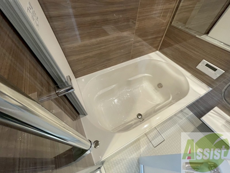 バス・シャワールーム　お風呂になります。一日の疲れを癒してくださいね。