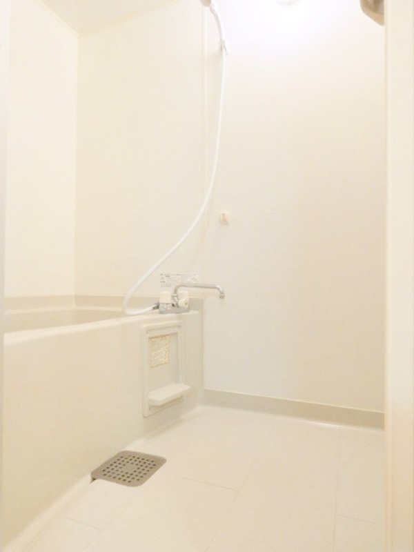 バス・シャワールーム　図面と現状に相違がある場合には現状を優先