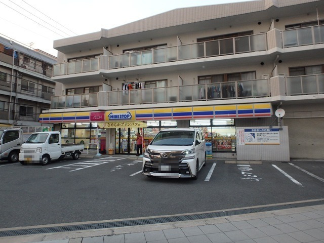 コンビニ　ミニストップ 柏里2丁目店（コンビニ）まで374m