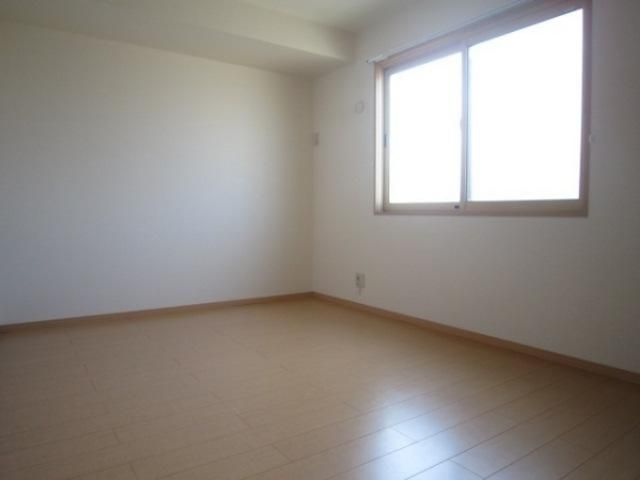 その他部屋・スペース　☆洋室６．５帖☆