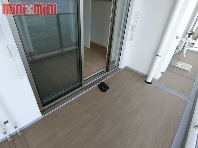 バルコニー　奥行のあるバルコニー