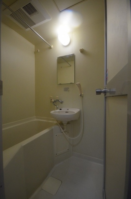 バス・シャワールーム　別号室の写真です。