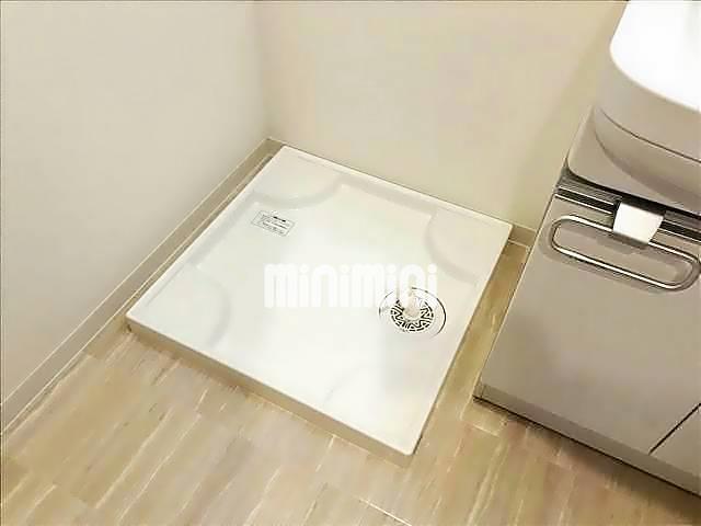 その他部屋・スペース　室内洗濯機置き場がございます。