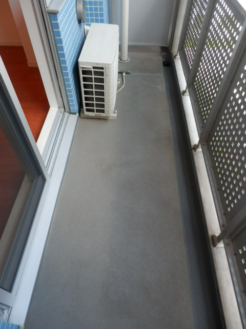 バルコニー　バルコニー