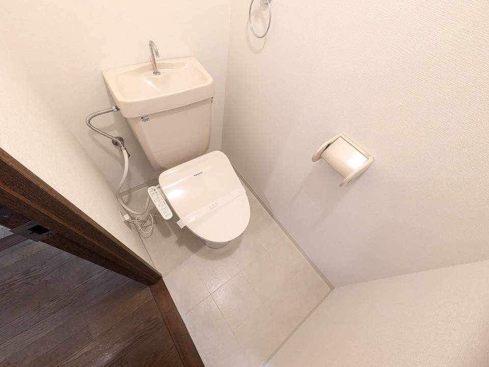 トイレ　トイレ