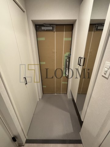 玄関　THE MUSIC COURT　玄関