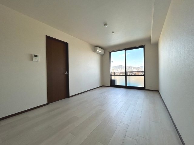 居室・リビング　・別号室参考写真