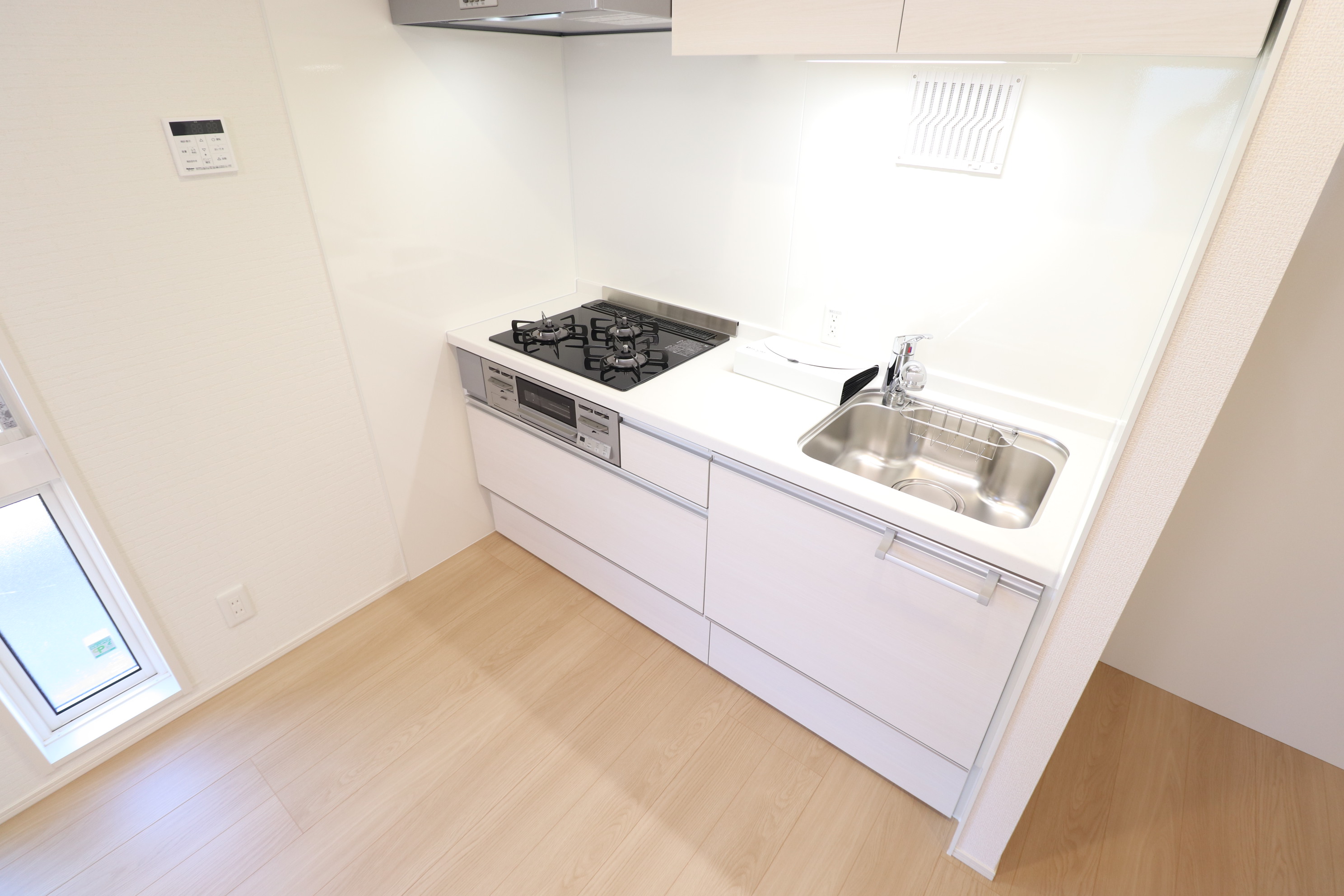 キッチン　3口コンロで使いやすいキッチン♪