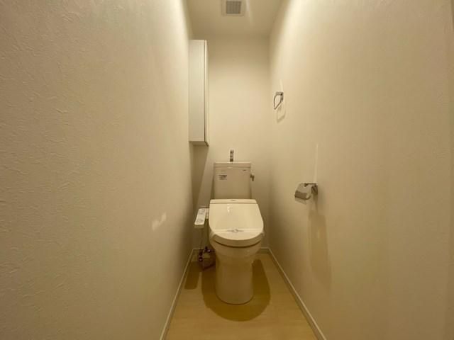 トイレ　落ち着いたトイレです