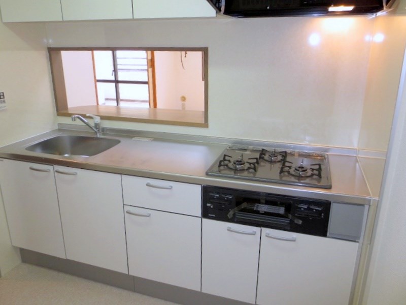 キッチン　Ｋ３．２帖　システムキッチン　対面キッチン　室内参考写真