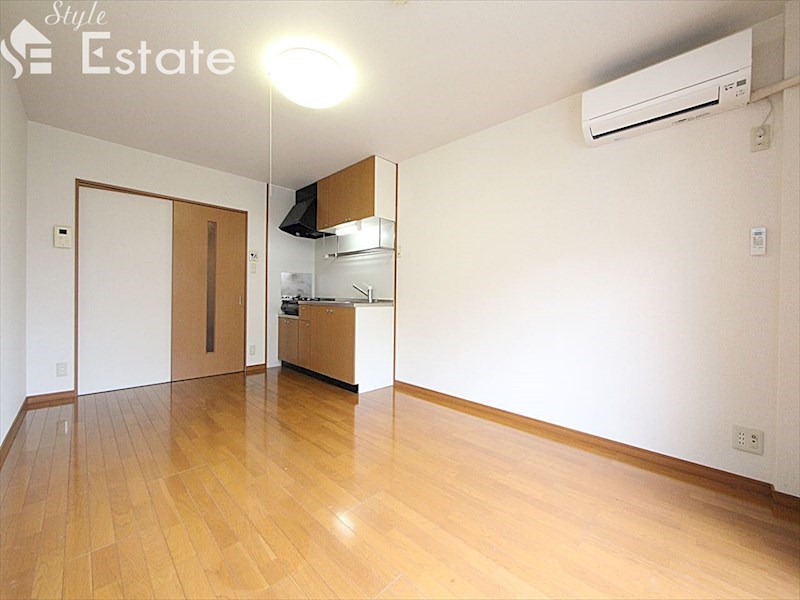 居室・リビング　内装