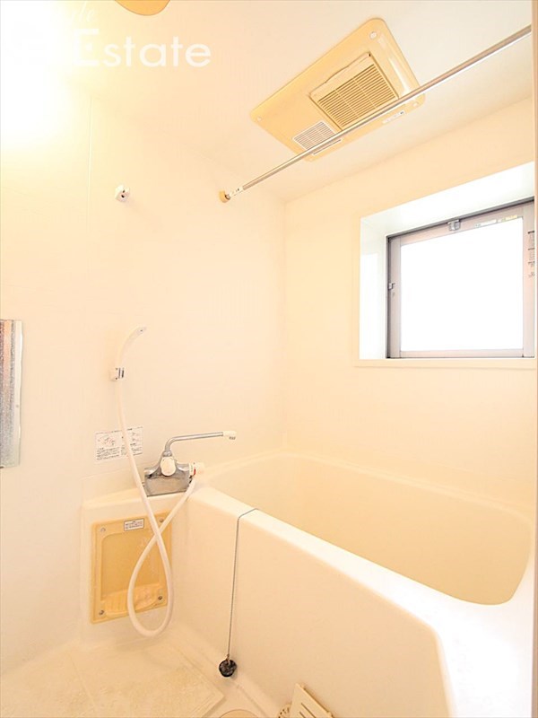 バス・シャワールーム　バスルーム