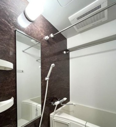 バス・シャワールーム　清潔な浴室！