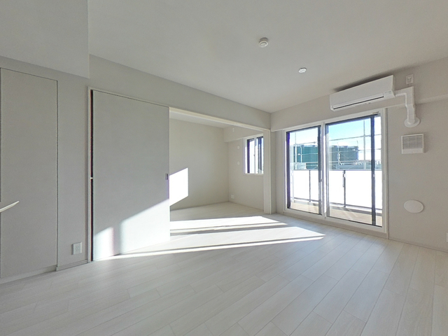 居室・リビング　※５階同間取り参考写真※