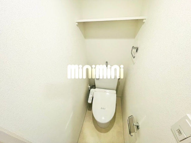 トイレ　写真は別号室です。