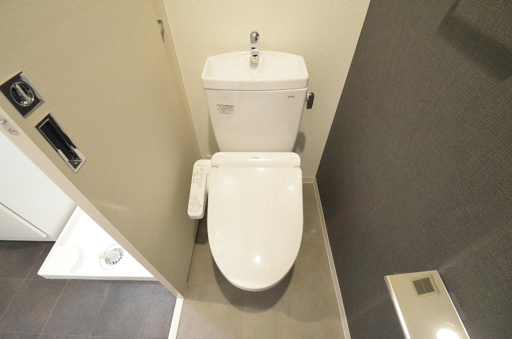 トイレ　シャワー付トイレ