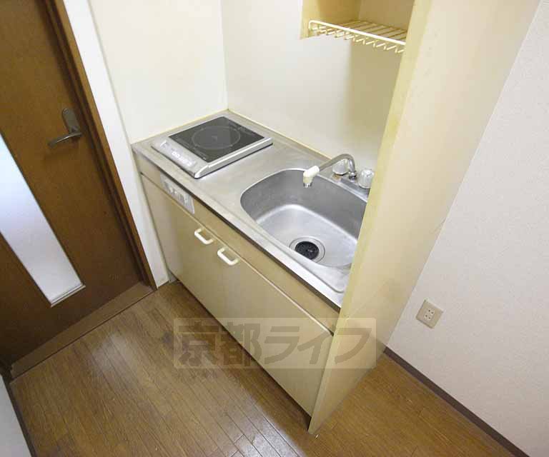 キッチン　ＩＨコンロは掃除が簡単です。