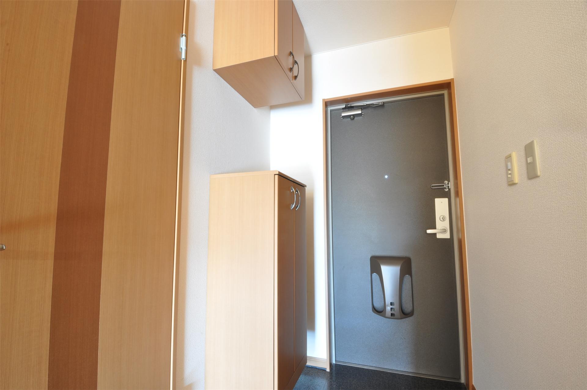 玄関　シューズボックス