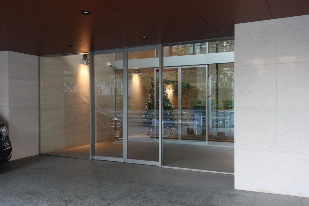 エントランス　エントランス