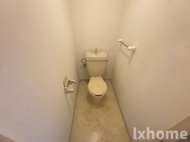 トイレ　ゆったりとした空間のトイレです