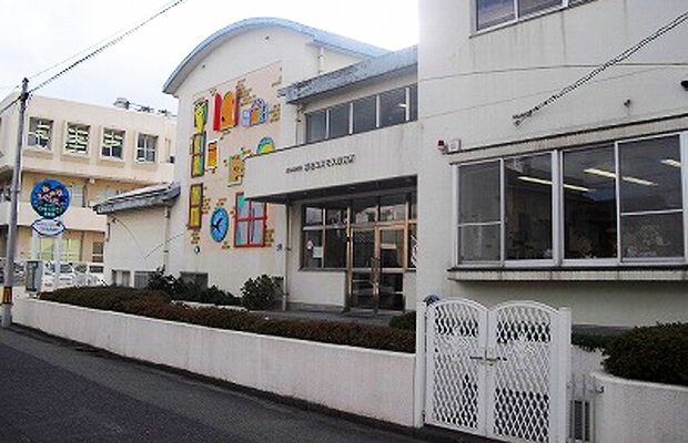 幼稚園・保育園　若松コスモス保育所（幼稚園・保育園）まで145m