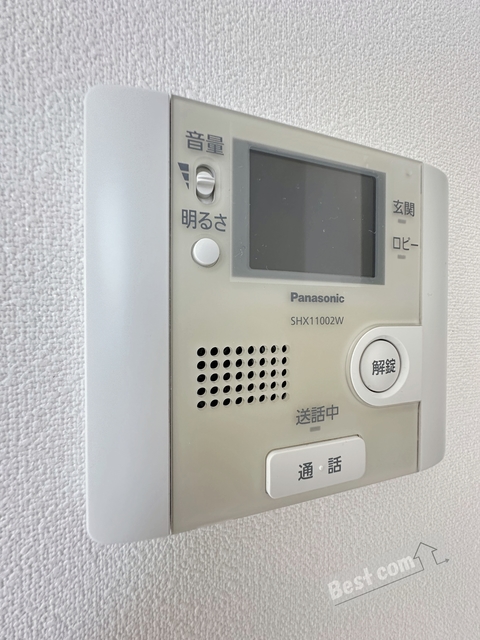 セキュリティ　モニターホンで来訪者を確認できます♪