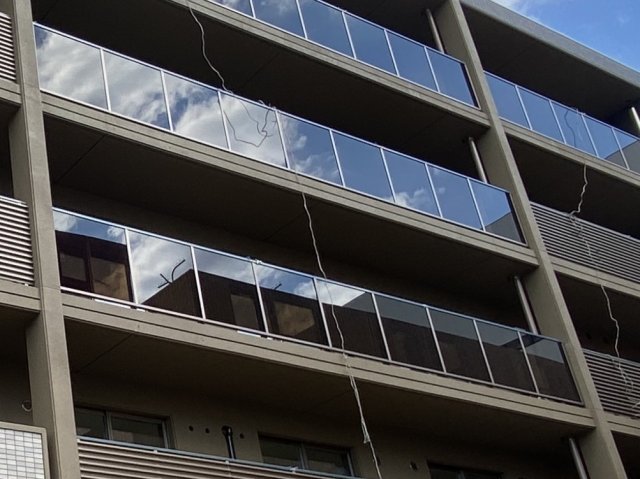 エントランス　建築中（2025年11月）の写真です。