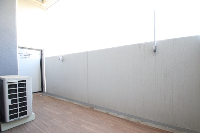 バルコニー　※別室の参考写真の為、現況優先です。